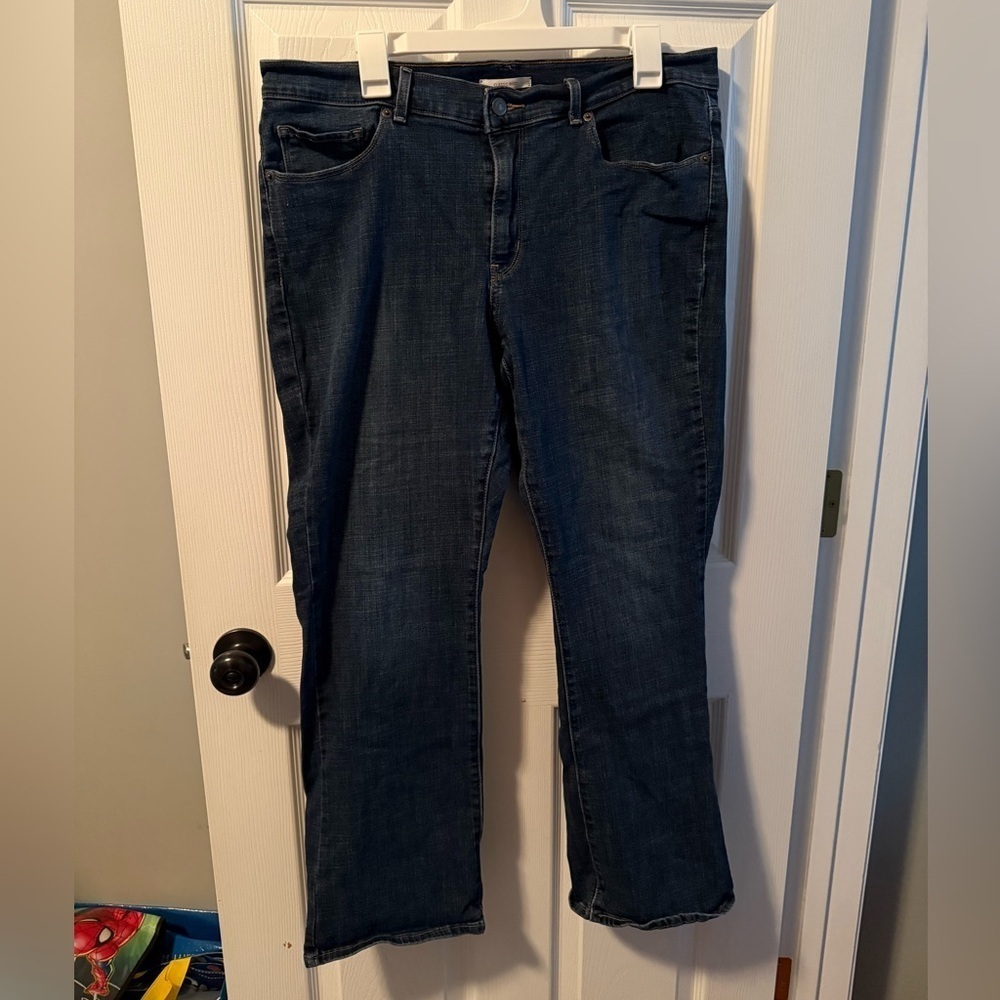 Women’s Levi Classic Bootcut Jeans Size 16